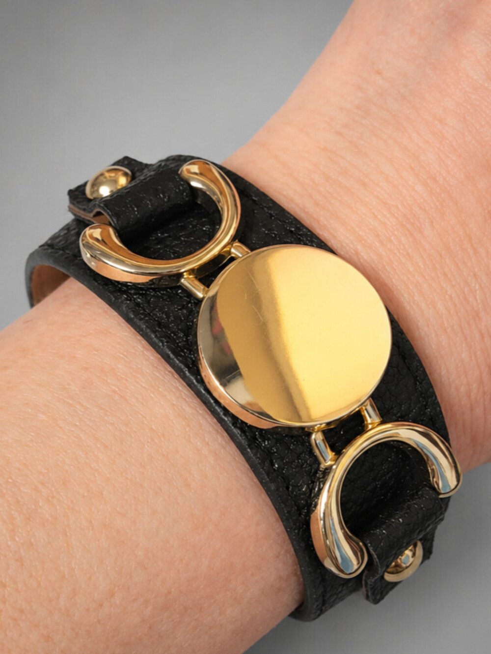 Vintage Black Leather Wide Snap Bracelet 7" - 9" Gold Tone Disc Goth Unisex gbr-